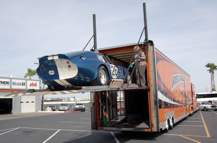  Shelby Cobra Daytona Coupe CSX2601 1965 года  (фото 39 из 44)